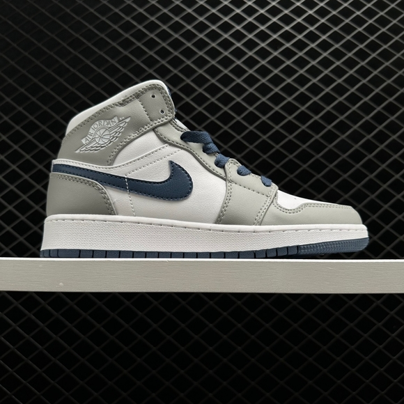 Air Jordan1 Mid  True Blue - Picture 6 of 6